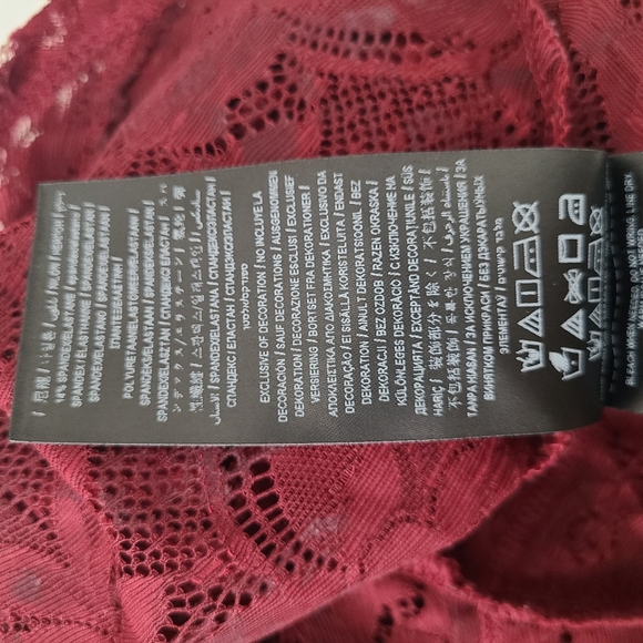 GUESS Mesh/Lace Top - Picture 5 of 5